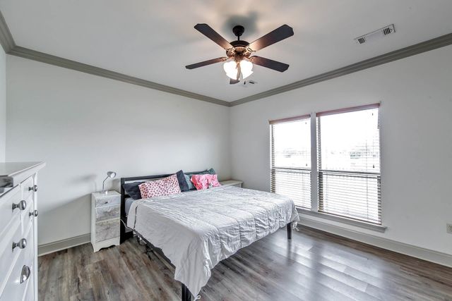 176 Lake Howard Avenue, Thibodaux, LA 70301