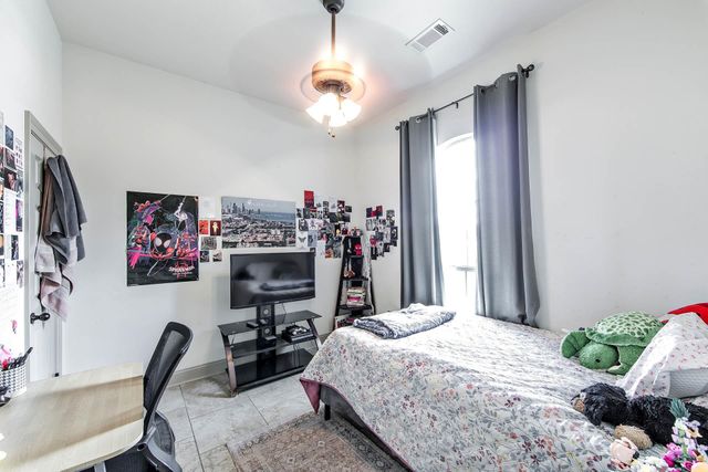 176 Lake Howard Avenue, Thibodaux, LA 70301