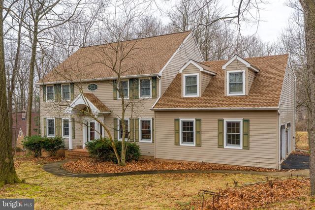 16 WILD FOREST DR, Wernersville, PA 19565