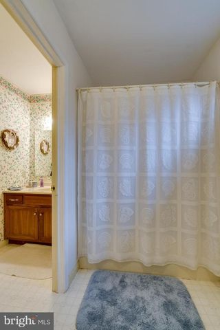 16 WILD FOREST DR, Wernersville, PA 19565