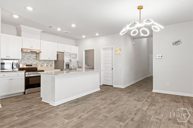 142 Bottlebrush Dr, Bloomingdale, GA 31302