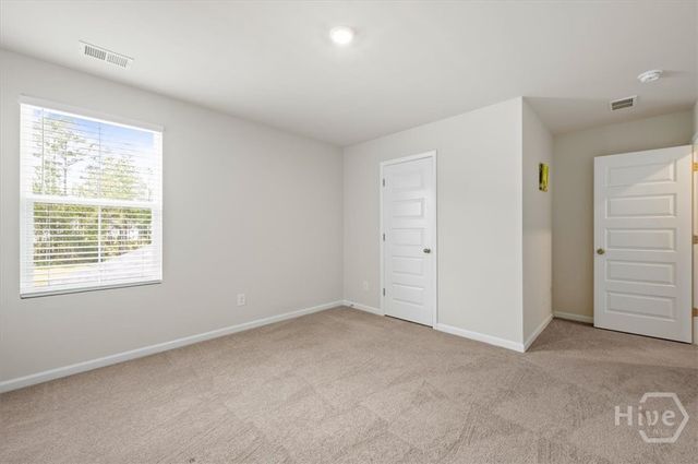 142 Bottlebrush Dr, Bloomingdale, GA 31302