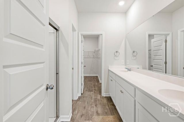 142 Bottlebrush Dr, Bloomingdale, GA 31302