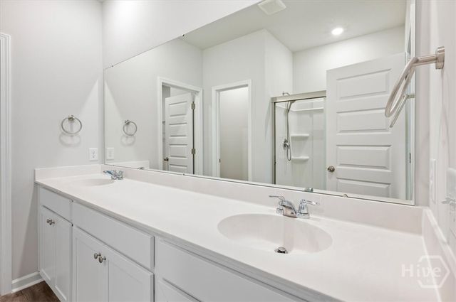 142 Bottlebrush Dr, Bloomingdale, GA 31302