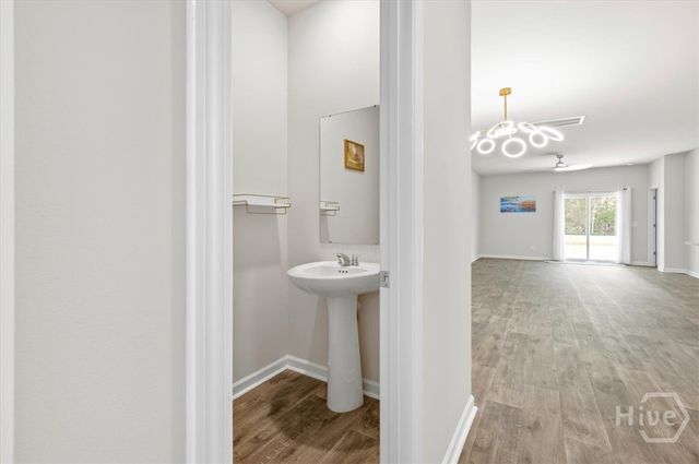 142 Bottlebrush Dr, Bloomingdale, GA 31302