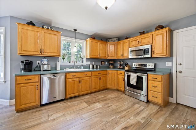 65 Trotters Lane, Southington, CT 06479