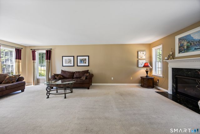 65 Trotters Lane, Southington, CT 06479