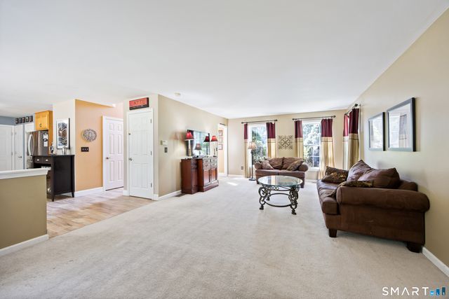 65 Trotters Lane, Southington, CT 06479