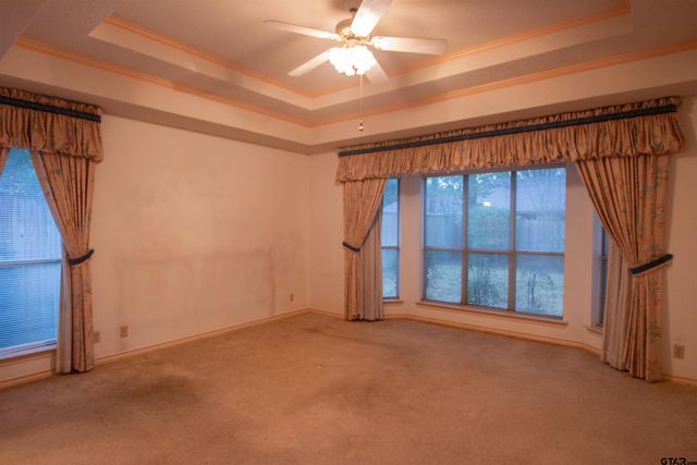 5900 Stoneleigh Dr, Tyler, TX 75703