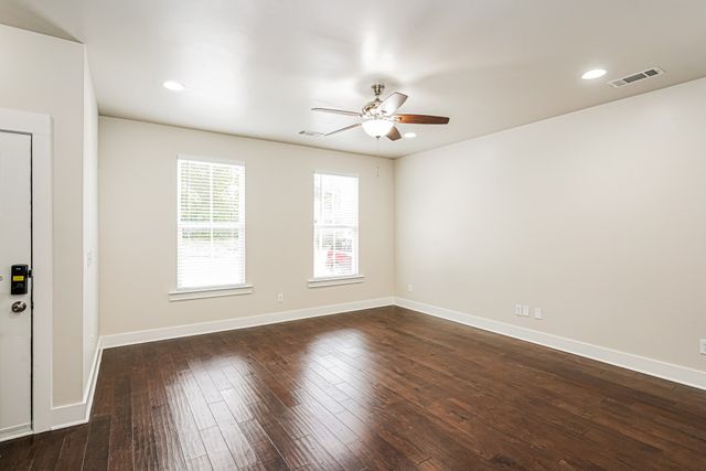 1035 Saddlestone Dr, Hermitage, TN 37076