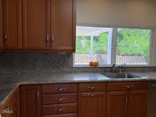 657 Dana Drive, Santa Paula, CA 93060