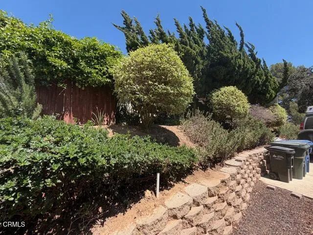 657 Dana Drive, Santa Paula, CA 93060