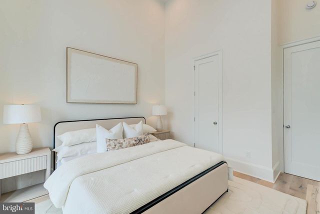 76 SEATON PL NW, Washington, DC 20001