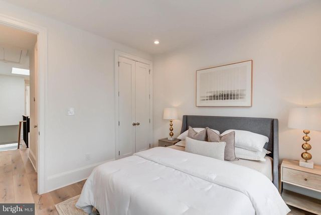 76 SEATON PL NW, Washington, DC 20001