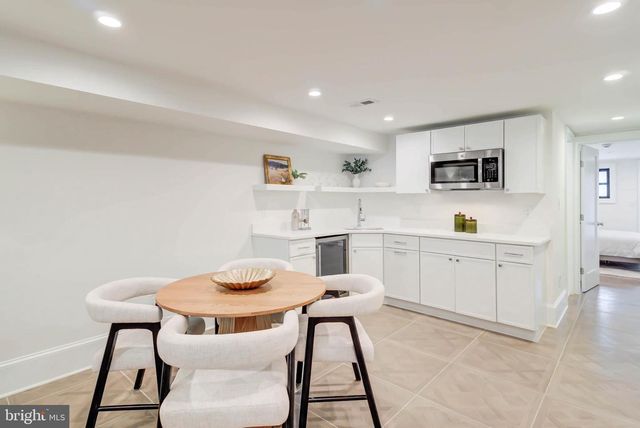 76 SEATON PL NW, Washington, DC 20001