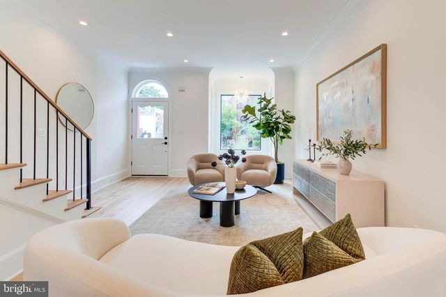 76 SEATON PL NW, Washington, DC 20001