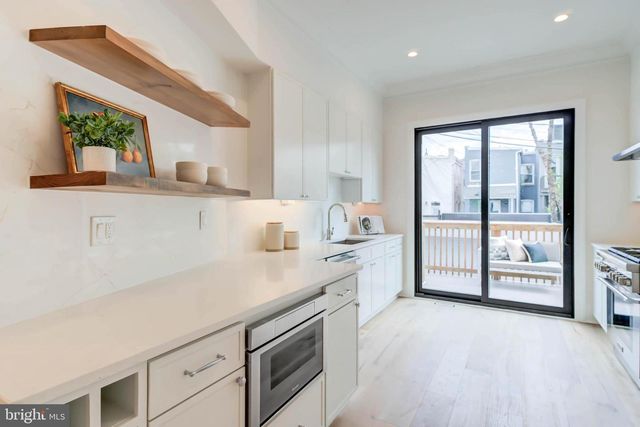 76 SEATON PL NW, Washington, DC 20001