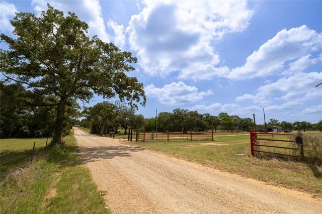 2901-B Mule Creek RD, Harwood, TX 78632
