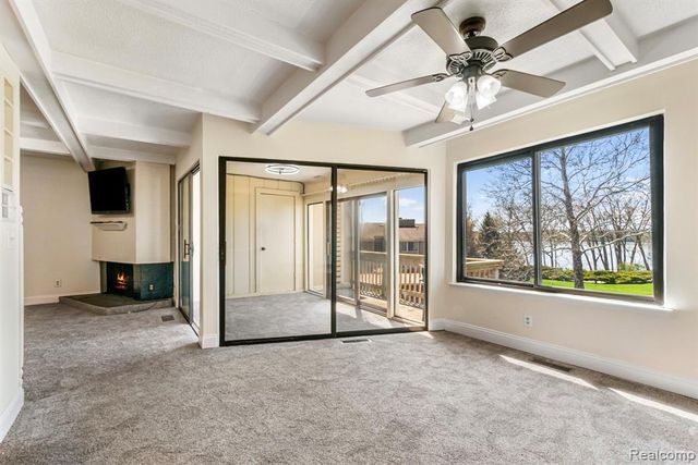 1680 Cliffs Landing 302E, Ypsilanti, MI 48198