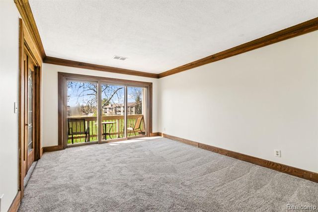 1680 Cliffs Landing 302E, Ypsilanti, MI 48198