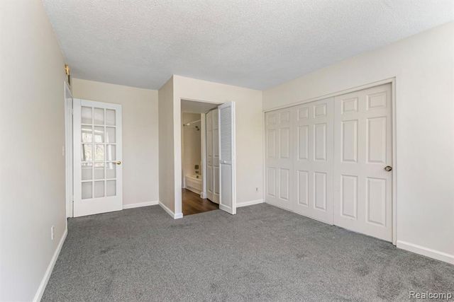 1680 Cliffs Landing 302E, Ypsilanti, MI 48198