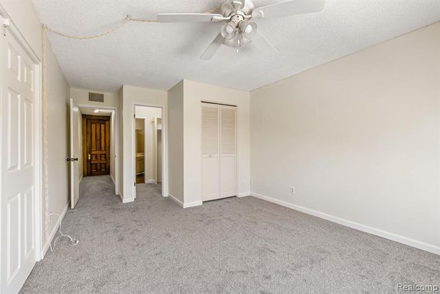 1680 Cliffs Landing 302E, Ypsilanti, MI 48198