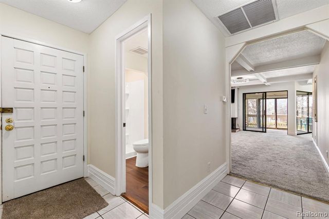 1680 Cliffs Landing 302E, Ypsilanti, MI 48198