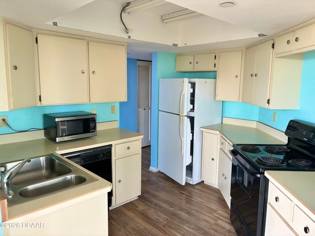 1 Oceans West Blvd Apt 2B6, Daytona Beach, FL 32118