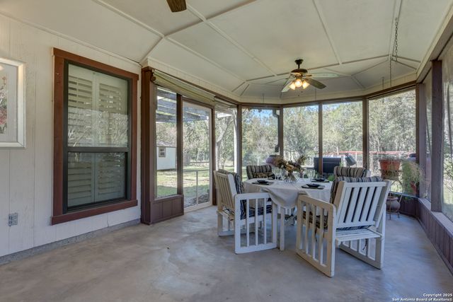 9031 Wellesley Manor, San Antonio, TX 78240