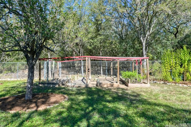 9031 Wellesley Manor, San Antonio, TX 78240