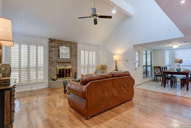 9031 Wellesley Manor, San Antonio, TX 78240