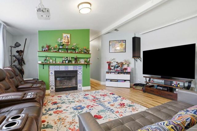 1085 Tasman Drive, Sunnyvale, CA 94089