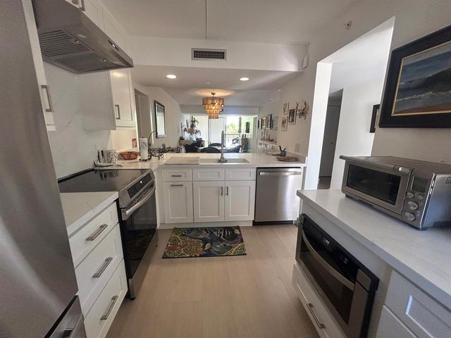 1901 Marina Isle Way 302, Jupiter, FL 33477
