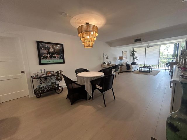 1901 Marina Isle Way 302, Jupiter, FL 33477