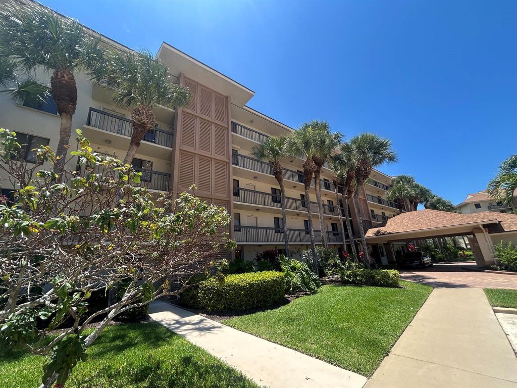 1901 Marina Isle Way 302, Jupiter, FL 33477