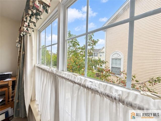 23 Giera Court, Parlin, NJ 08859