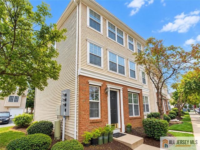 23 Giera Court, Parlin, NJ 08859