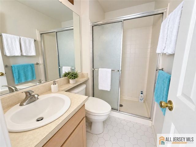 23 Giera Court, Parlin, NJ 08859