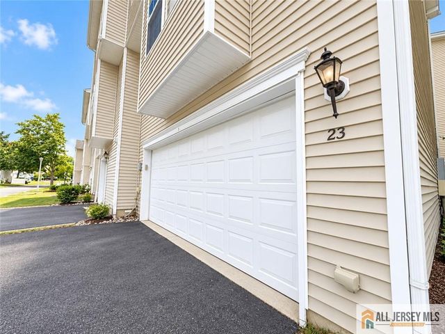 23 Giera Court, Parlin, NJ 08859