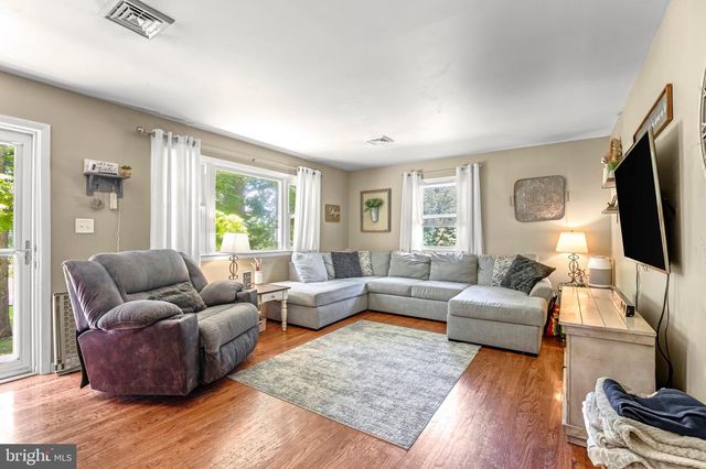 844 RIDGE RD S, Martinsburg, WV 25403
