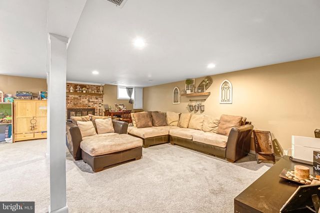844 RIDGE RD S, Martinsburg, WV 25403