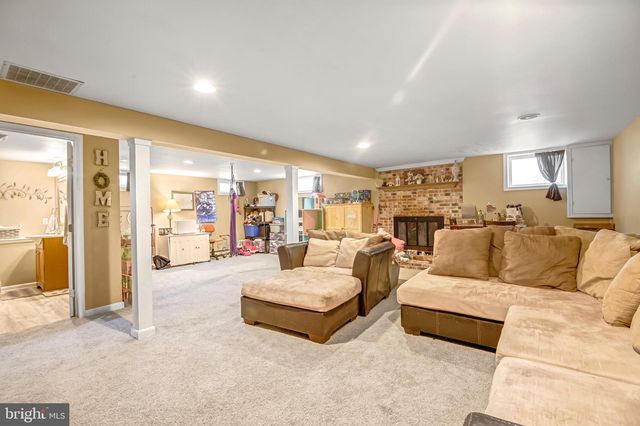 844 RIDGE RD S, Martinsburg, WV 25403