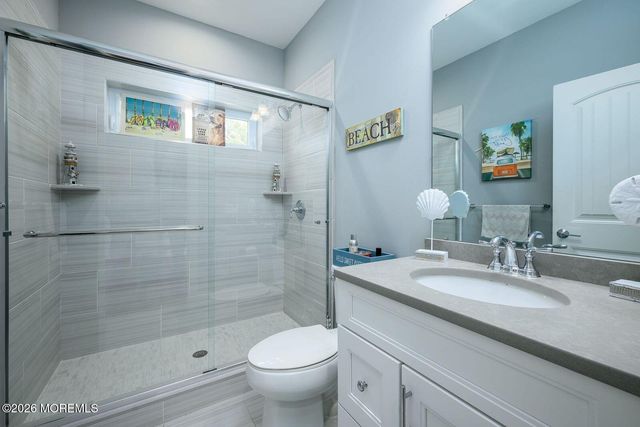 24 Woodhaven Road, Toms River, NJ 08753