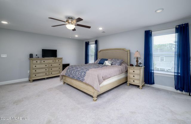 24 Woodhaven Road, Toms River, NJ 08753