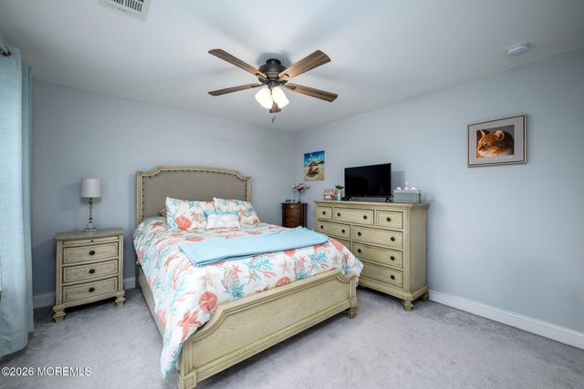 24 Woodhaven Road, Toms River, NJ 08753