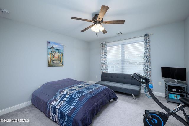 24 Woodhaven Road, Toms River, NJ 08753