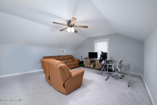 24 Woodhaven Road, Toms River, NJ 08753