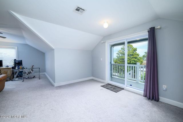 24 Woodhaven Road, Toms River, NJ 08753