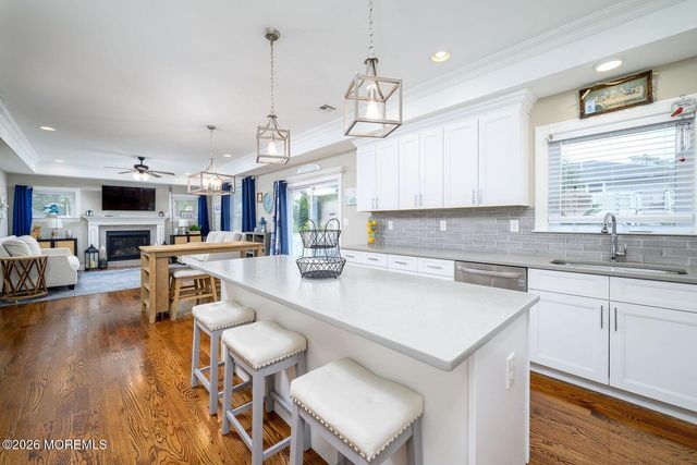 24 Woodhaven Road, Toms River, NJ 08753