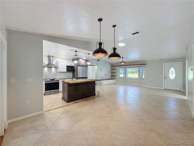 680 E Connecticut Lane, Hernando, FL 34442